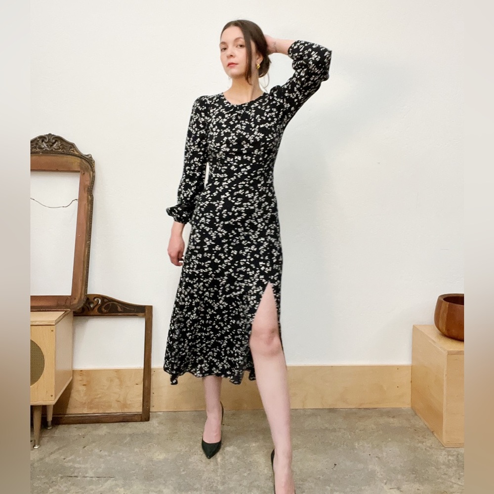 & Other Stories Black and White Floral Long Sleeve Midi Dress 6 - Picture 8 of 12